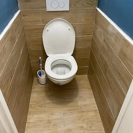 شقة P2 ,7 Rue Saint Catherine *