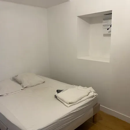 شقة P2 ,7 Rue Saint Catherine نيم